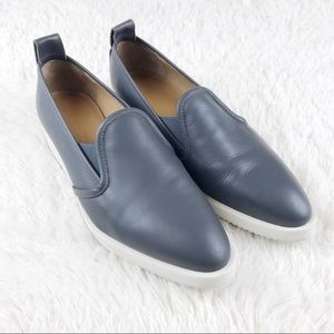 Everlane Woman’s Street Shoe